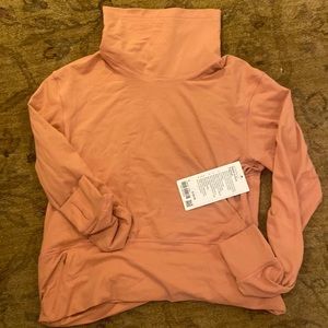 NWT Ready to Rulu Pullover
